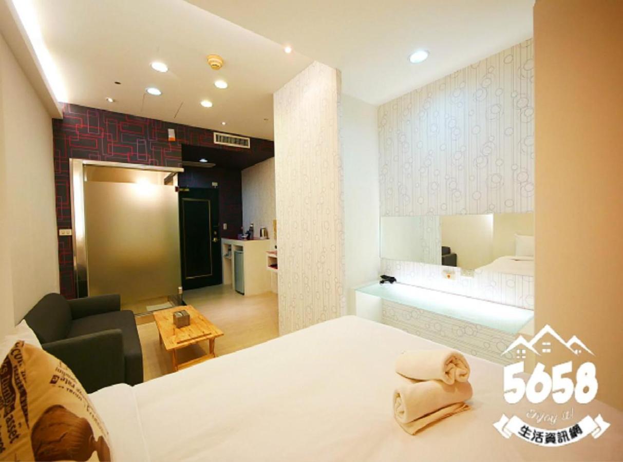 85 Pries Apartment Kaohsiung Luaran gambar